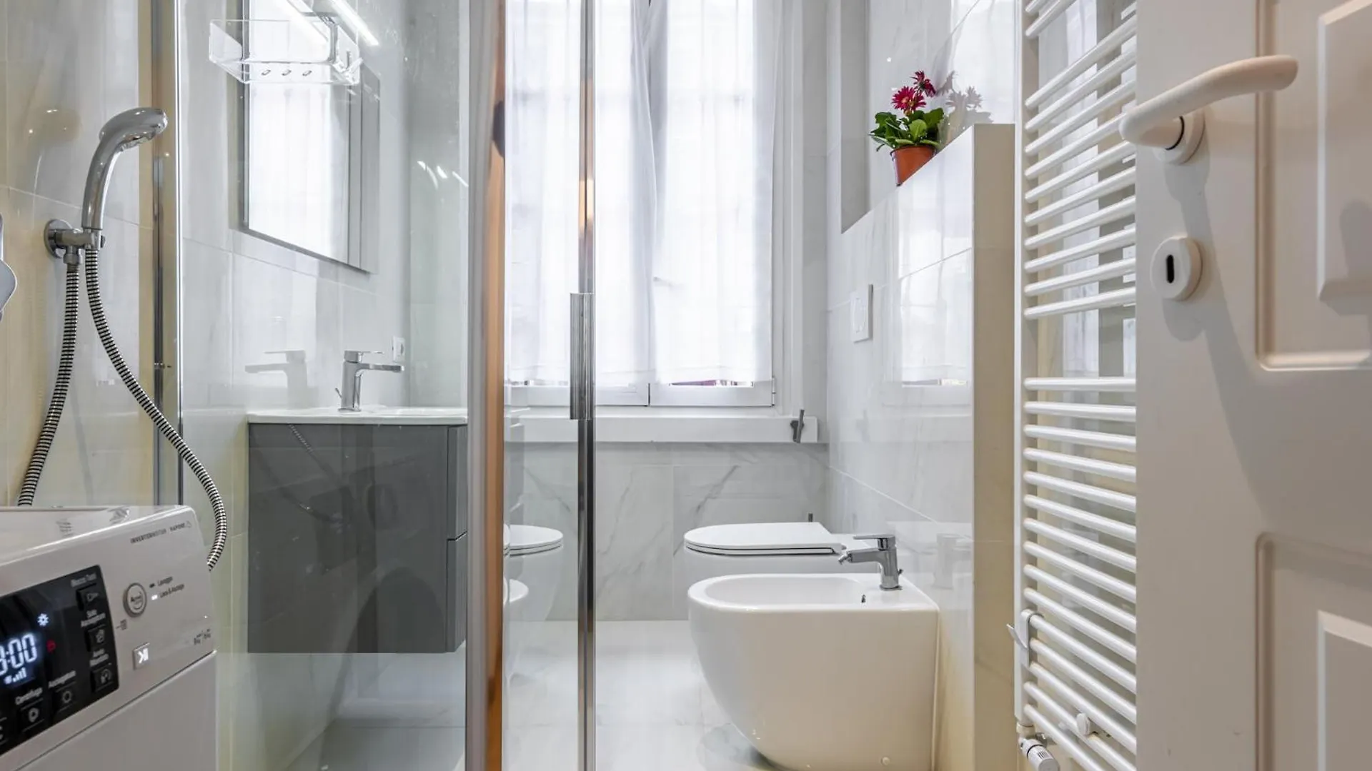2 Bedroom Apartment - Chinatown Milano