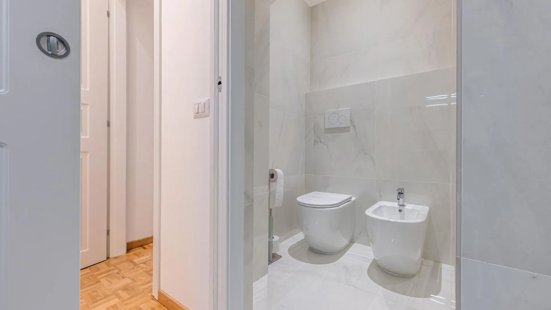 2 Bedroom Apartment - Chinatown Milano 0*,