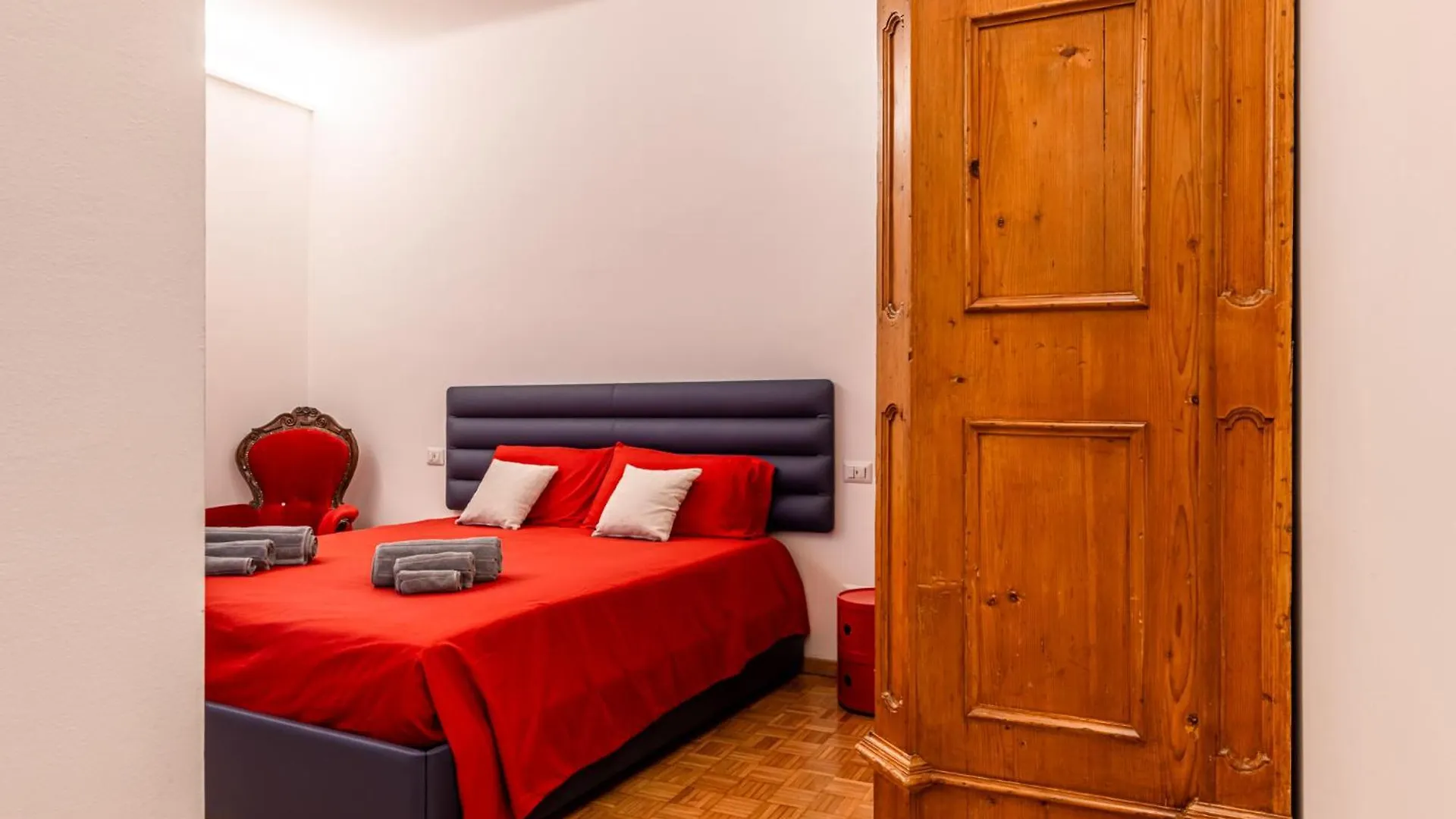 2 Bedroom Apartment - Chinatown Milano
