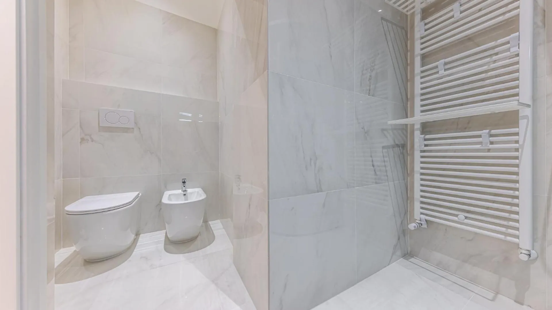2 Bedroom Apartment - Chinatown Milan