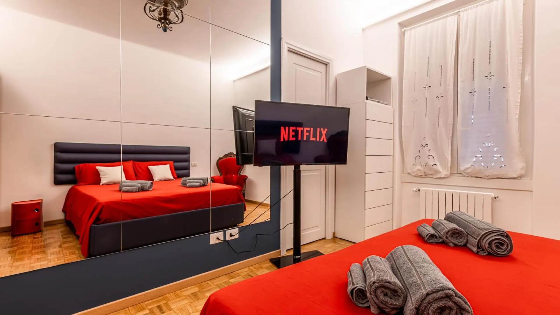 2 Bedroom Apartment - Chinatown Milan