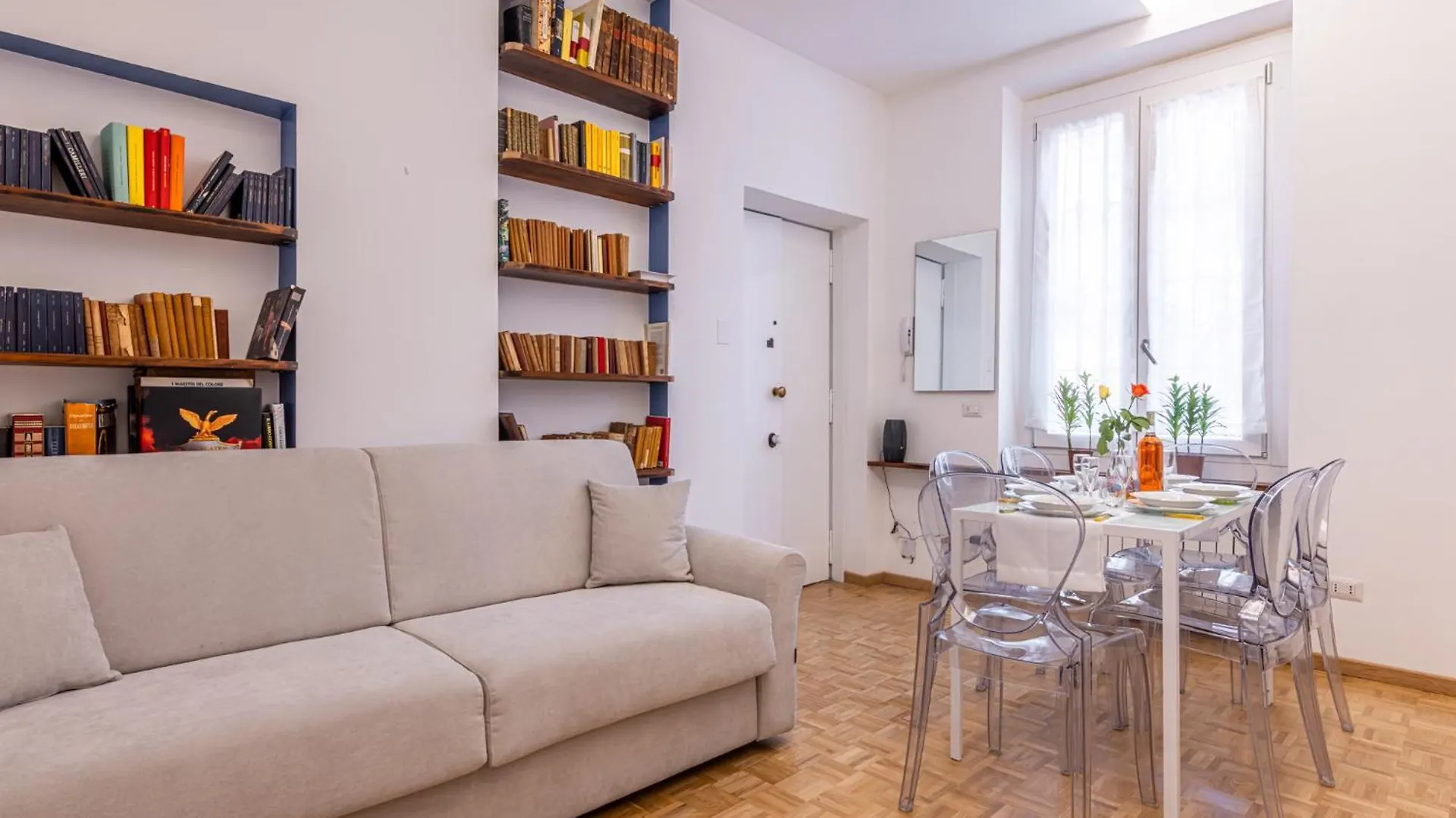 2 Bedroom Apartment - Chinatown Milan 0*,  Italy