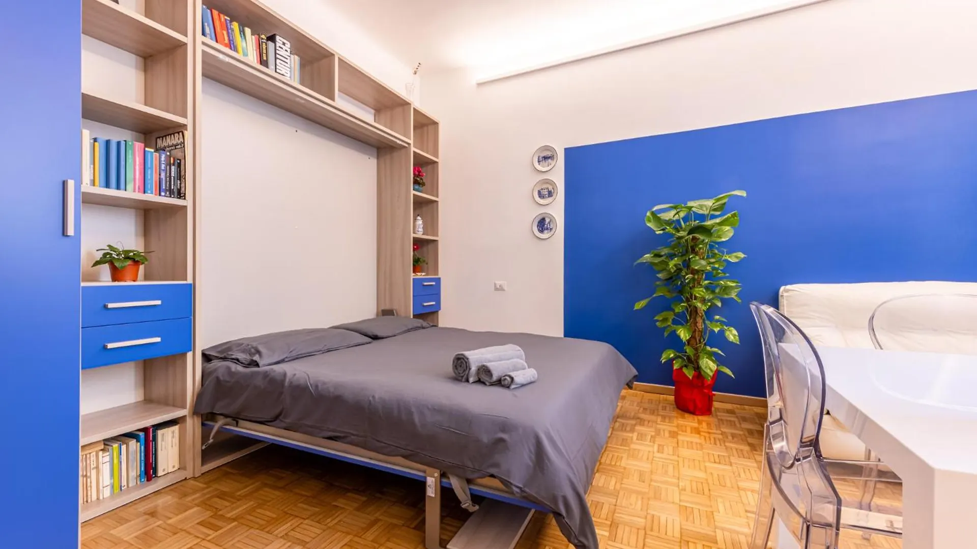 2 Bedroom Apartment - Chinatown Milan 0*,