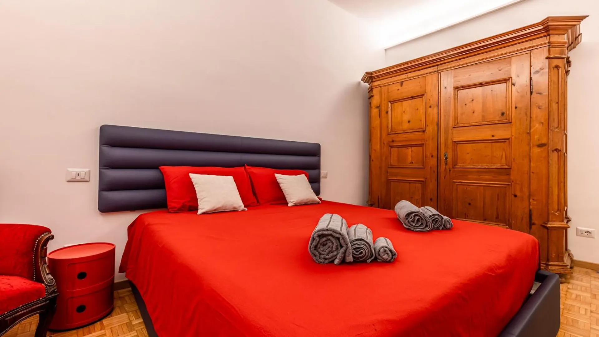 2 Bedroom Apartment - Chinatown Milan